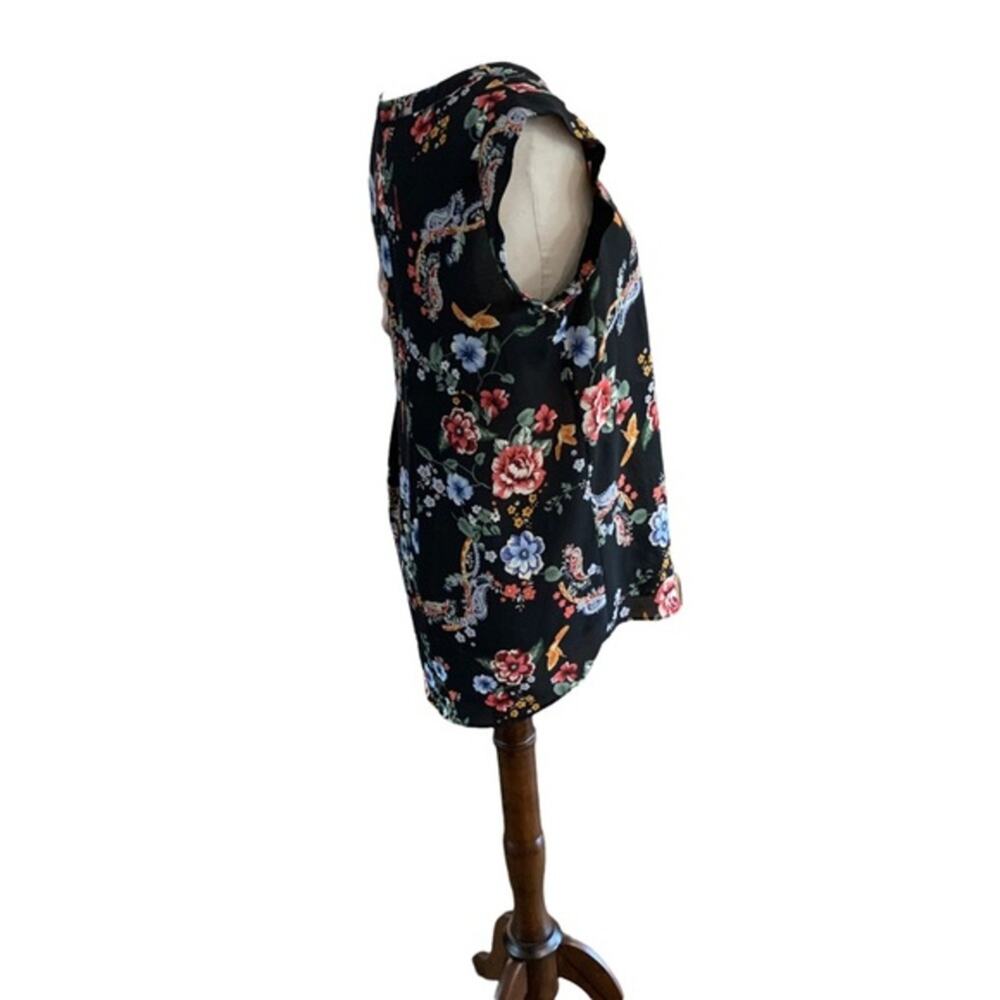 Pleione flower sleeveless top.  Blouse is Light summer weight‎ size extra small - Picture 4 of 10